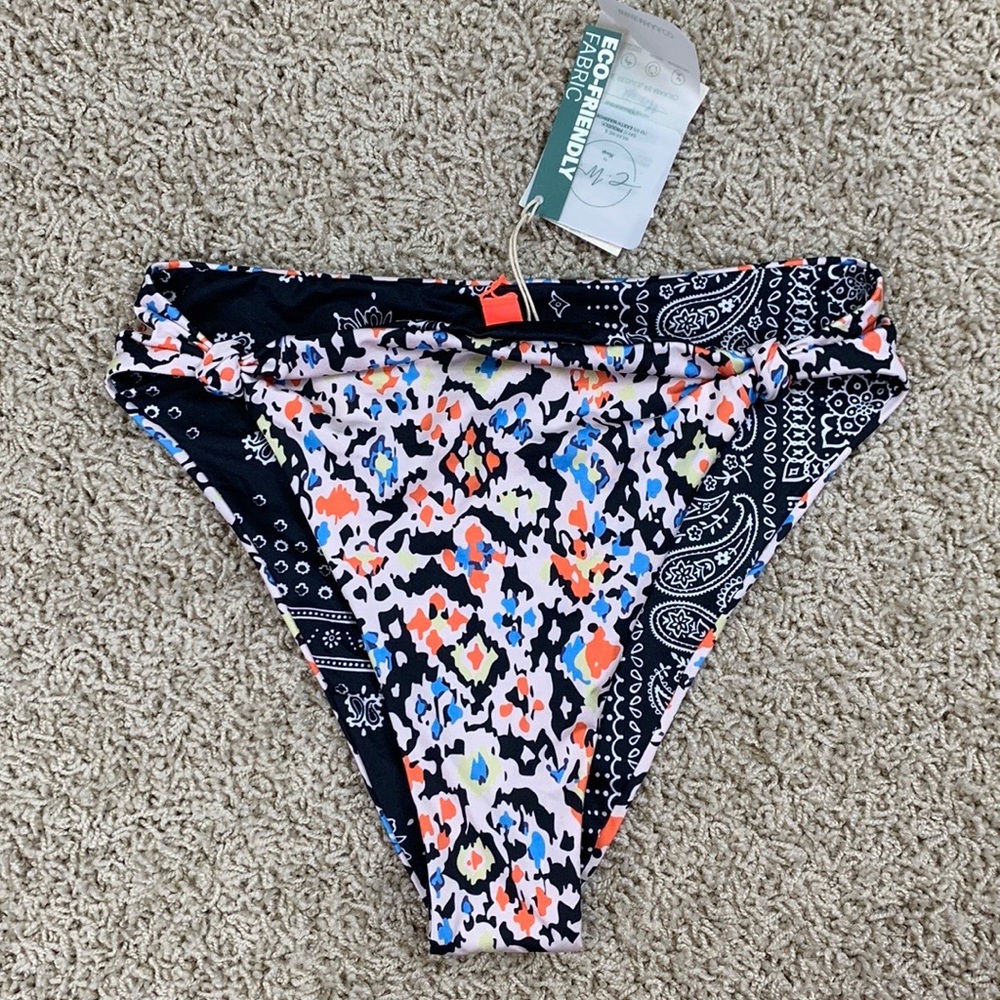 NWT Maaji reversible swim bikini bottom sz lg